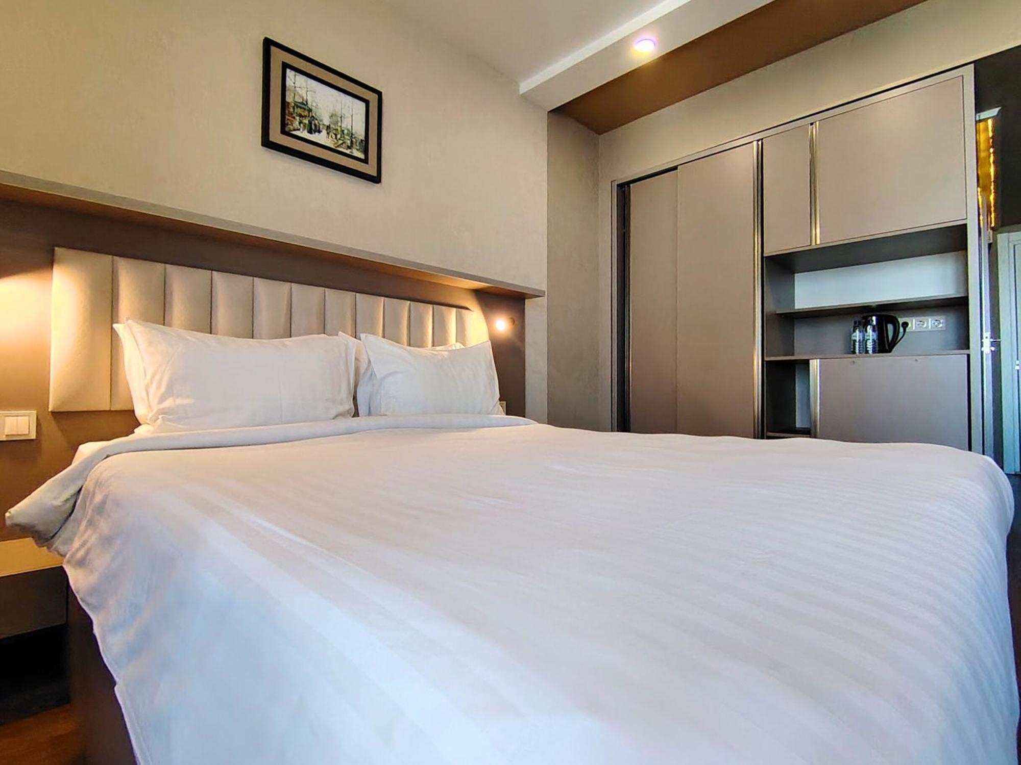 Aphrodite Apartments באטומי מראה חיצוני תמונה